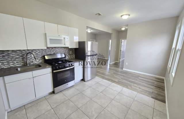 298 Halsted Street photos photos