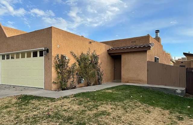 7224 Chickadee Ln Ne Gallery 1