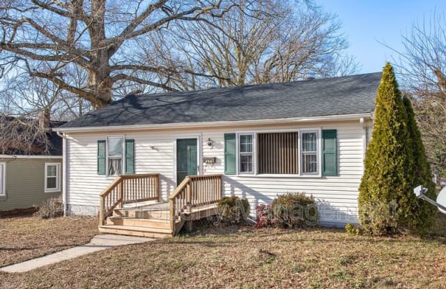 204 N Juniper Ave. - 204 North Juniper Avenue, Highland Springs, VA 23075