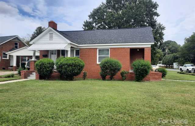 2424 Statesville Avenue photos photos