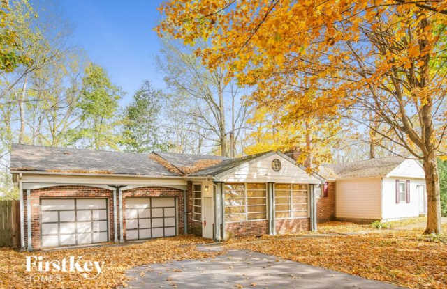6925 Bloomfield Drive East Gallery 2
