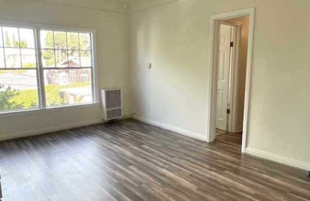 2329 Crenshaw Blvd photos photos