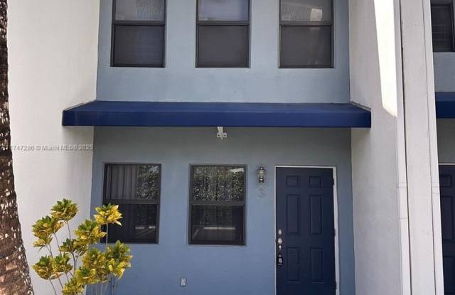 1622 NW 1st Ave photos photos