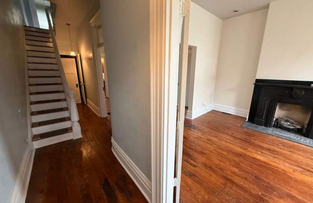 Beautiful Home - Lawrenceville Gallery 3
