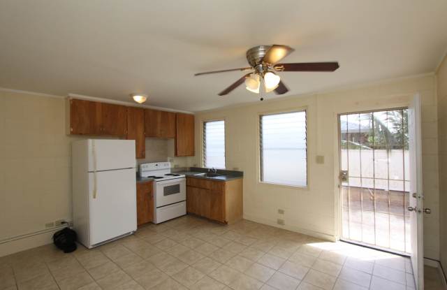 1 br, 1 ba, 1 prkg, unit in a 4 unit single level Apt. building - 1417 Ahiahi Street, Honolulu, HI 96817