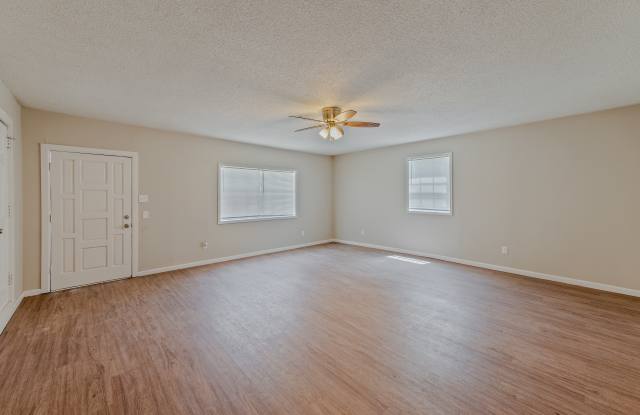 1602 Harmon Dr Gallery 2