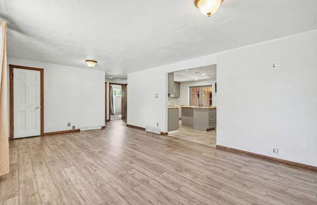 Spacious Brick Ranch with Dream Garage & Workshop | 3 Bed | 2 Bath | RV Parking Gallery 4