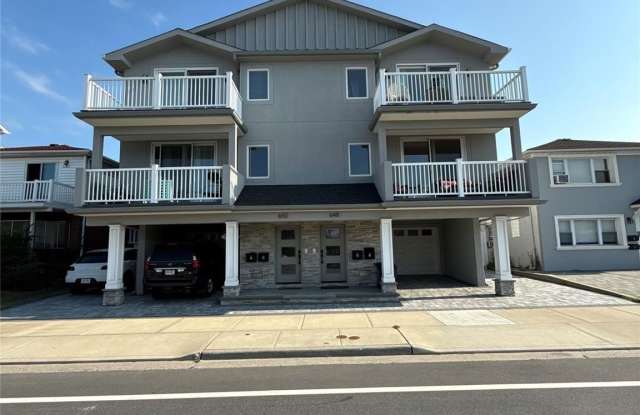 648 E Broadway photos photos