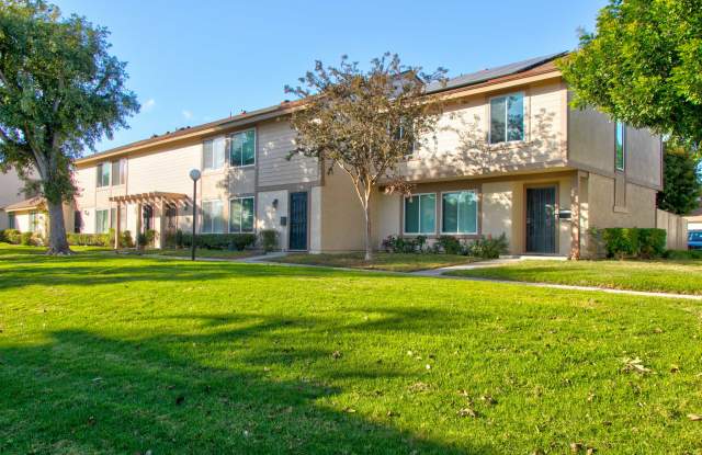 2951 Bradford Pl - 2951 Bradford Place, Santa Ana, CA 92707