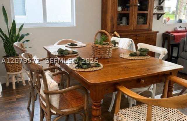 1194 Paisley Ct Gallery 4