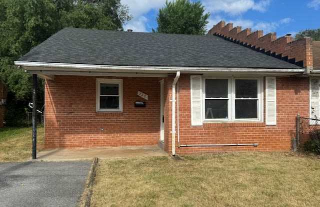 339 Ritenour Street - 339 Ritenour Street, Front Royal, VA 22630