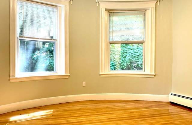 Unique Brookline Apartment photos photos