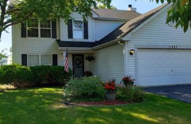 1007 Lakewood Circle - 1007 Lakewood Circle, Naperville, IL 60540