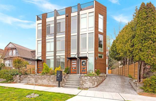 Exceptional 2 bdrm+office Modern Townhome photos photos