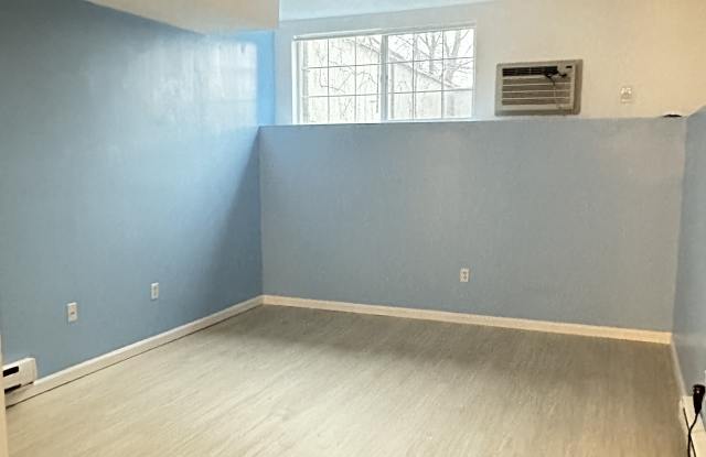 44 Wiman Pl - 44 Wiman Place, Staten Island, NY 10305
