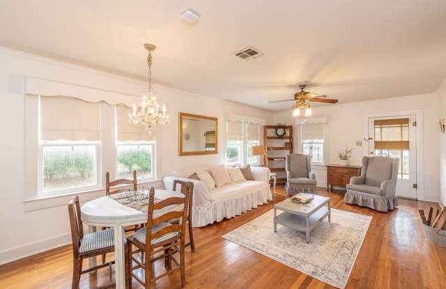 208 Ella St. photos photos