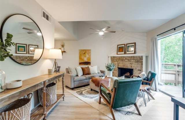 7640 W Greenway Boulevard - 7640 West Greenway Boulevard, Dallas, TX 75209