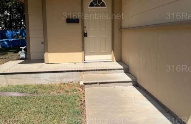 $1,300 - 314 Columbia - 3 Bed / 2 Bath Duplex Gallery 3
