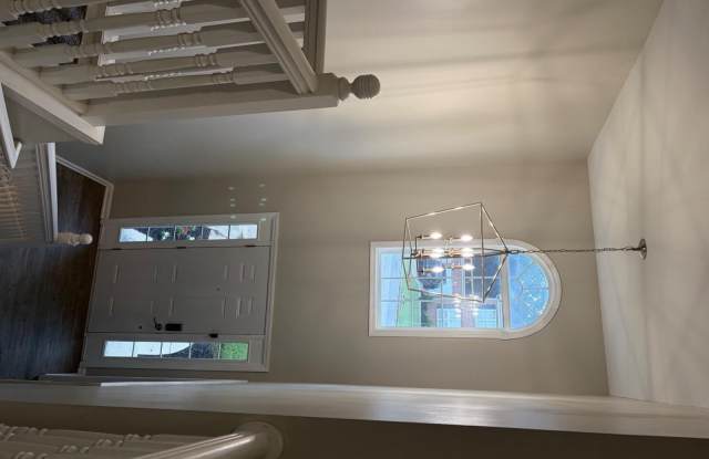 1105 Trumpet Vine Court SE Gallery 3
