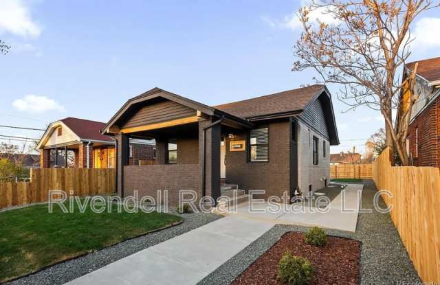 3250 North Clayton Street photos photos