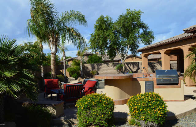 12061 W MINER Trail Gallery 2