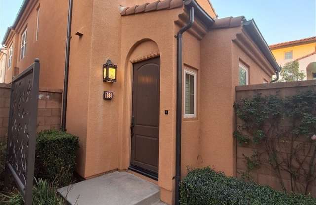 122 Excursion - 122 Excursion, Irvine, CA 92618