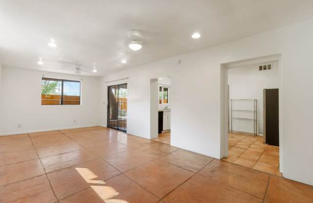 1030 N. Tucson Blvd photos photos