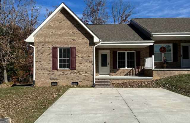 3 Bed 2 Bath Townhome Available Dec. 14th photos photos