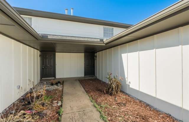 11715 N Francis Avenue photos photos