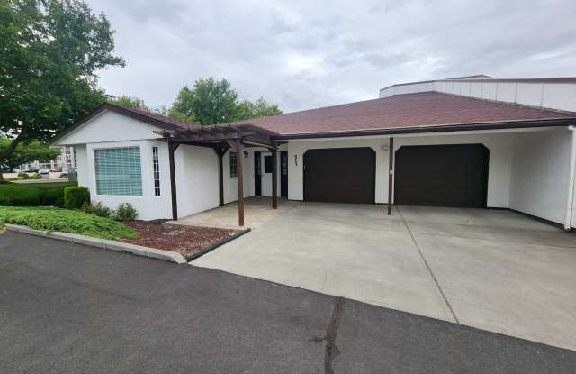 Nice Townhouse Close to Gage photos photos
