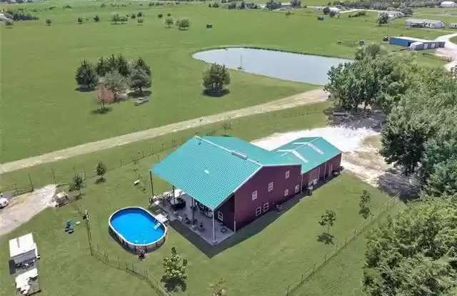 3170 Saunders Drive Gallery 2