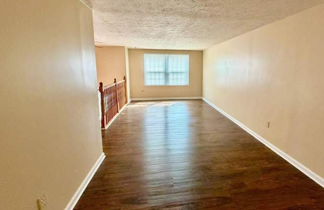6308 CLINTON Way Gallery 2