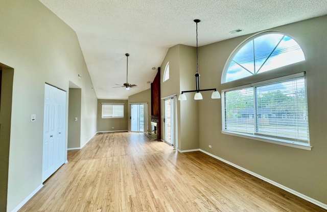 1193 Ranchview Court Gallery 3