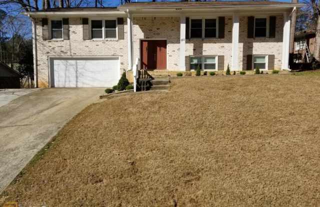 122 Azalea Dr - 122 Azalea Drive, Peachtree City, GA 30269