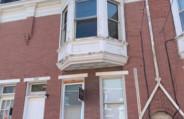 Spacious 4 Bedroom 1.5 Bath, 2 Car Garage-York SD - 350 Reinecke Place, York, PA 17403 Spacious 4 Bedroom 1.5 Bath, 2 Car Garage-York SD - 350 Reinecke Place, York, PA 17403