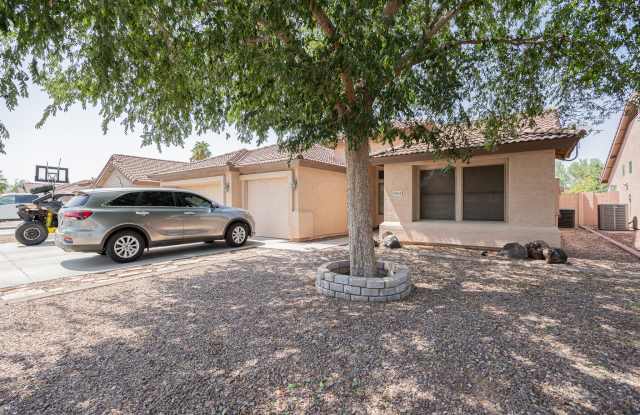 4114 W MENADOTA DR photos photos
