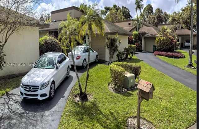 8142 Silver Palm Ct Gallery 3