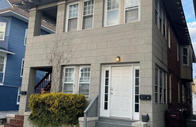 5 N Newport Ave - 5 North Newport Avenue, Ventnor City, NJ 08406
