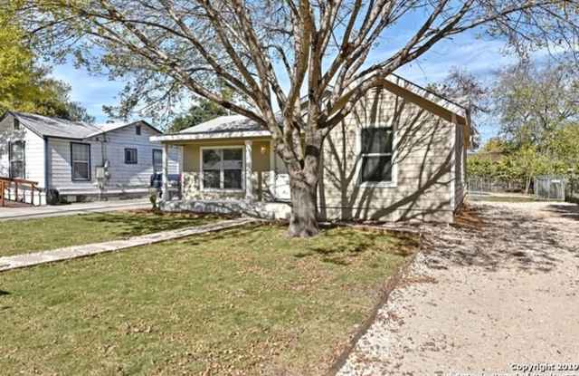 ONE STORY HOME | 3 BEDS  2 BATHS | LARGE SHED photos photos