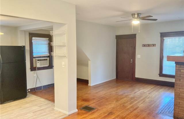 1042 Elmwood Avenue Gallery 4