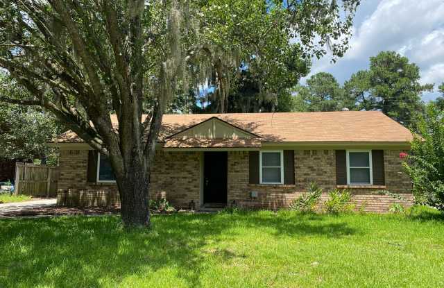 **Available Now** Great 3 Bedroom 2 Bath home on Coffee Bluff with Fenced Yard!! photos photos
