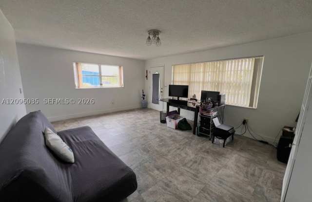 12510 W Golf Dr Gallery 3