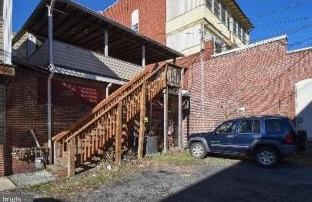 110 N MAIN Street Gallery 1