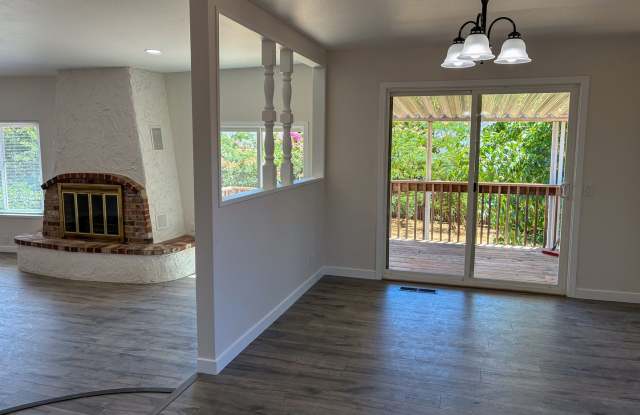 MOVE IN SPECIAL $500 off first months rent!!  3 Bedroom Home for Rent in Paradise CA | Fireplace, LVP Flooring, Yard & Garage Gallery 4