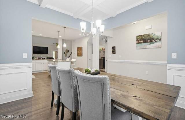598 E L Ives Drive Gallery 4