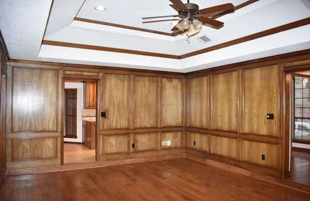2429 Spring Valley Drive Gallery 4