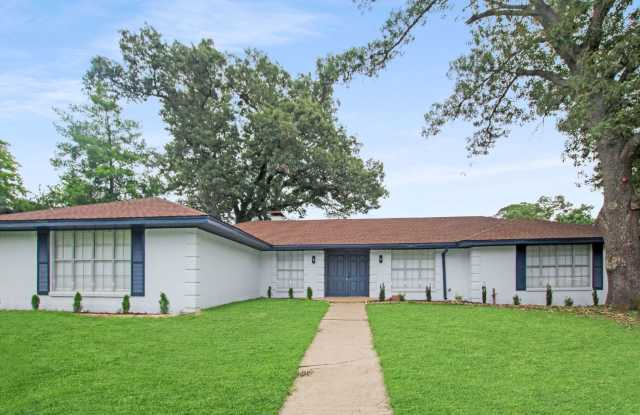 Coming Soon: Stunning 4-bedroom, 2-bath beauty! photos photos