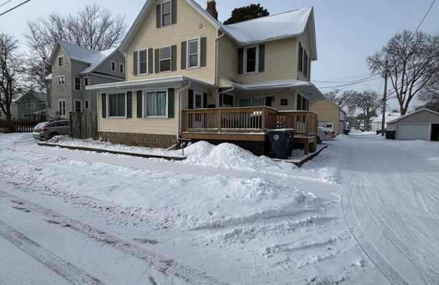 814 16th St S photos photos