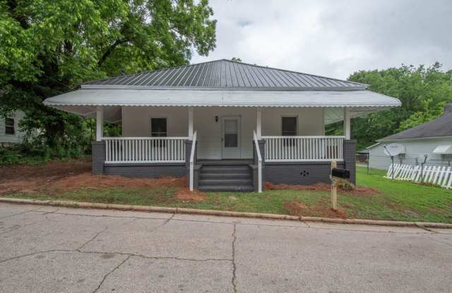 Completely renovated 4 bedroom, 2 bathroom home near Downtown Lagrange! Must see! photos photos