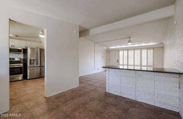 5536 N 19th Place Gallery 4